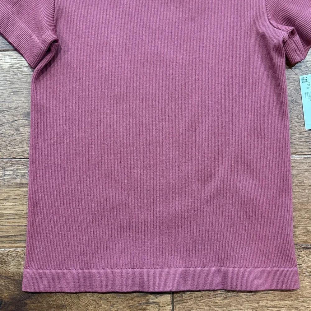 Old Navy Girls Ribbed Crewneck Go Dry Short-Sleeve Shirt - Size L (10/12)
